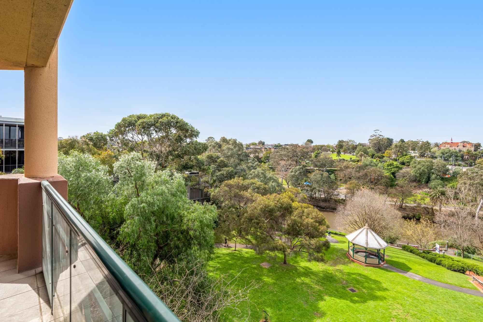 Amora Hotel Riverwalk Melbourne Exterior photo